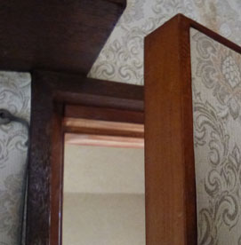 �g�C����Q���̃h�A�ȂǂɃZ���T�[��ݒu���܂�